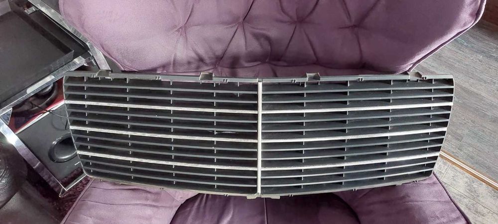 Предна решетка за Мерцедес S класа 1997 г.