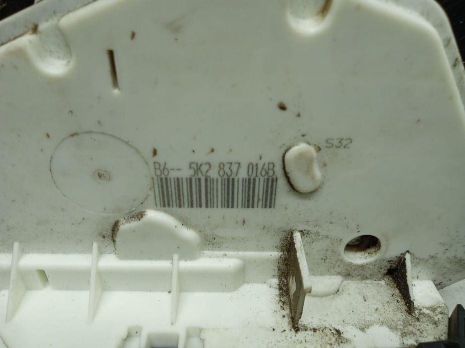 Broasca dreapta fata 5k2837016b Volkswagen VW Golf 6 [2008 - 2015] 1.