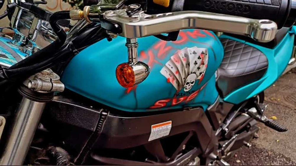 Suzuki SV650N K5 – întreținut impecabil – accesorii + piese originale