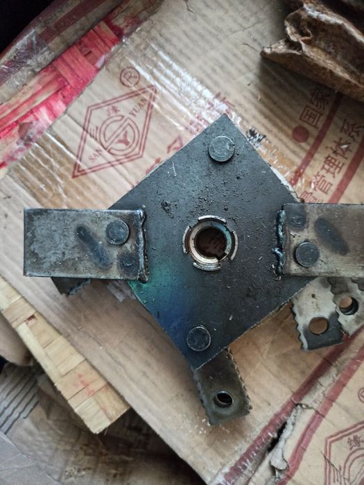 Ciocanele moara material foarte bun 80lei noi