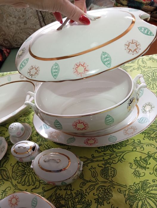 Сервис столовый  б/у