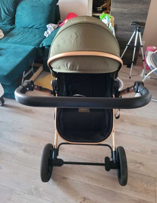 Детска количка и кош