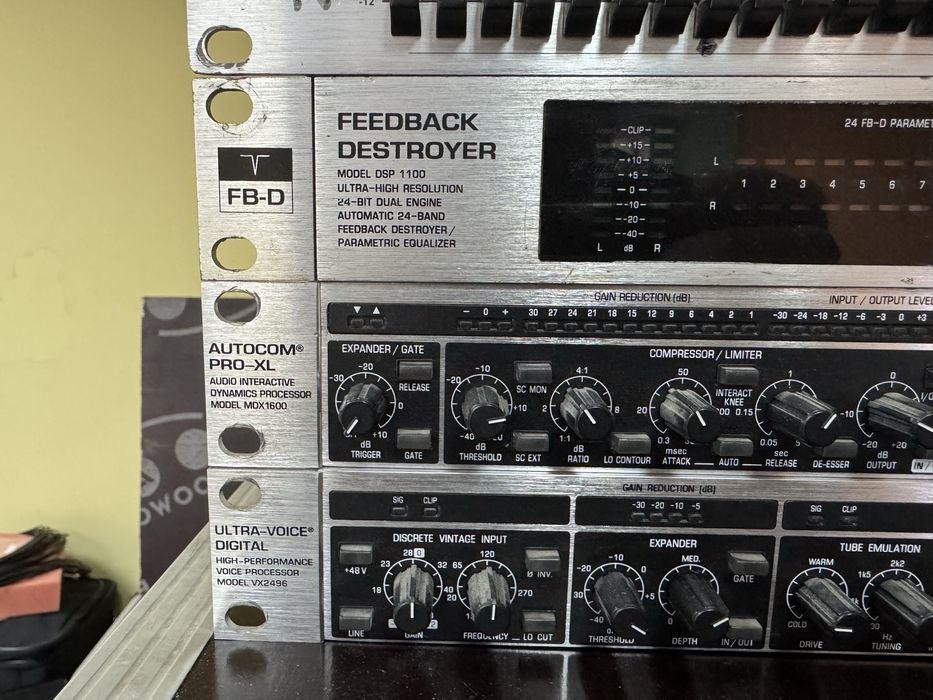 Behringer phonic procesor feedback eq