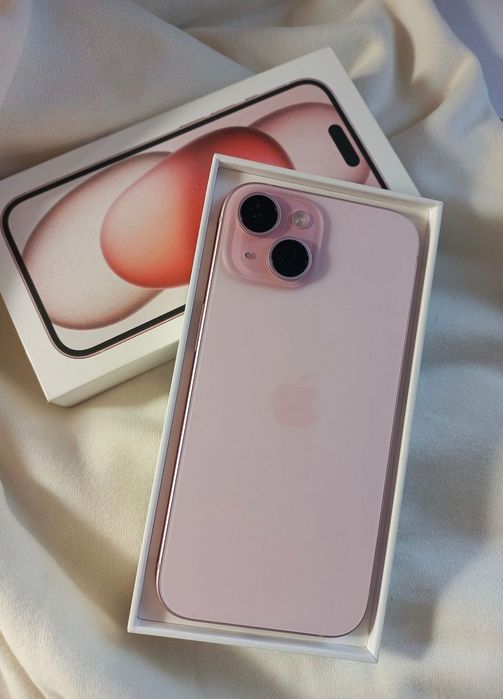 iPhone 15 , цвет розовый