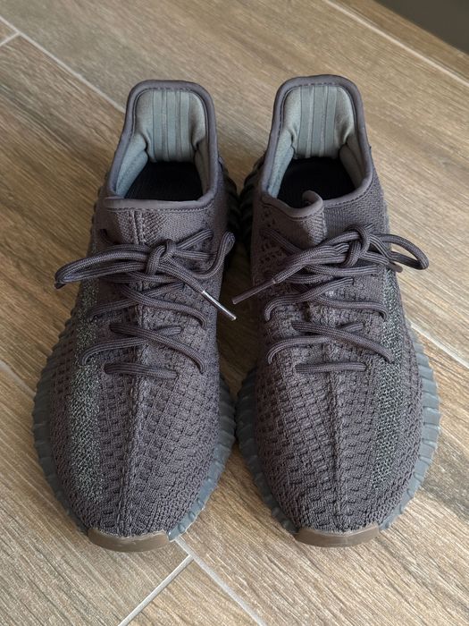 Маратонки adidas Yeezy 38,5