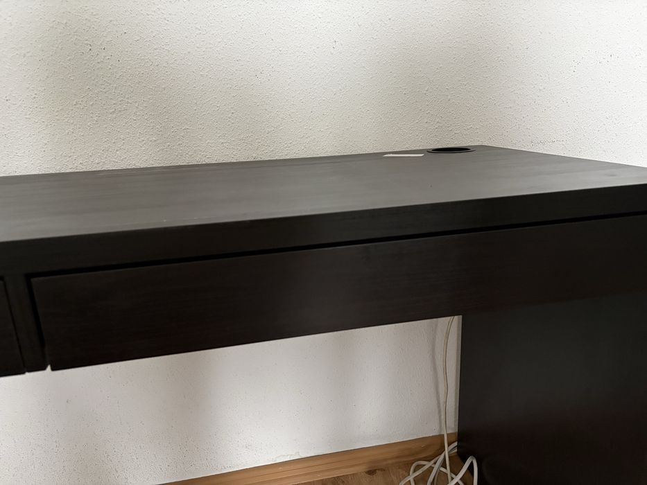 Birou Ikea MIKE maro inchis