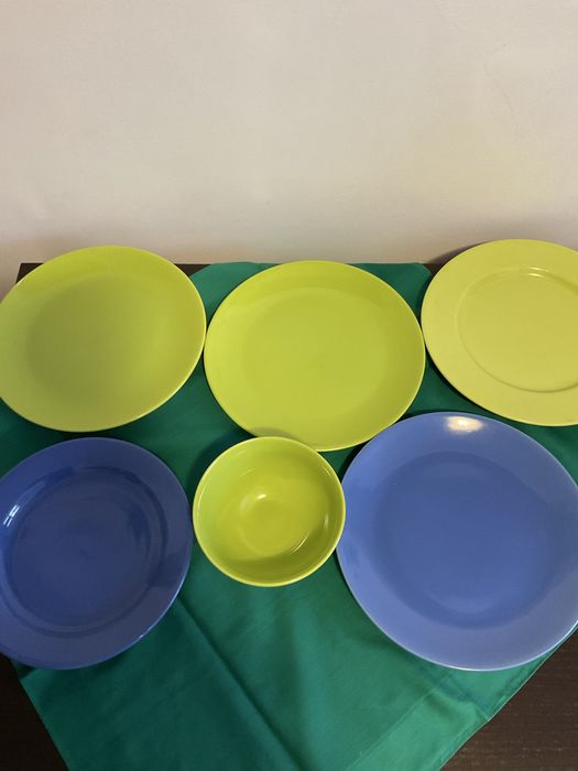 Cana Stranger Thinks,butoni,pahare Baccarat vechi,farfurii ceramica