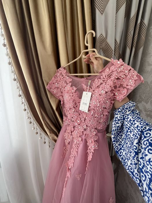 Вечернее шикарное платье новый