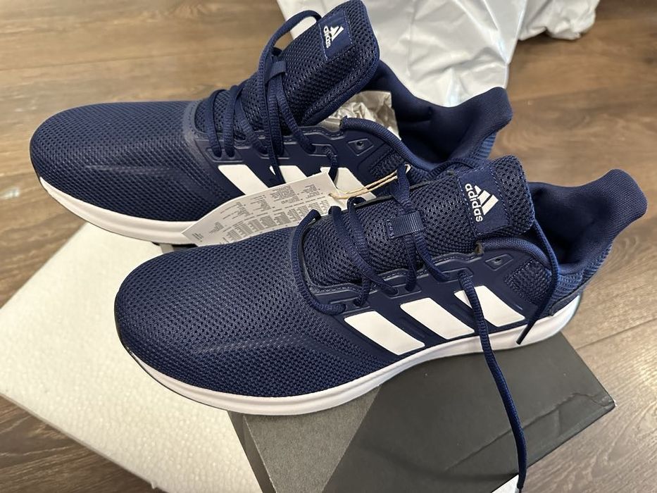 Маратонки Adidas