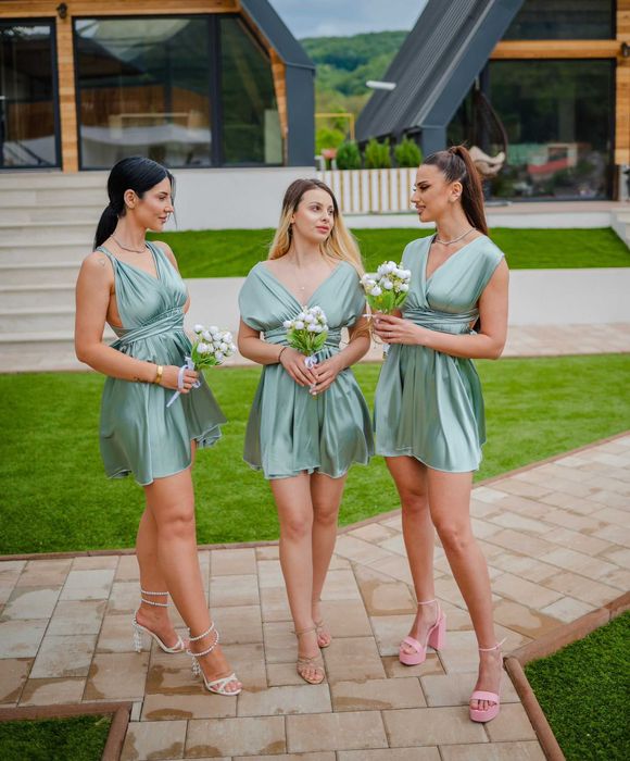 rochite domnisoare de onoare si alte evenimente