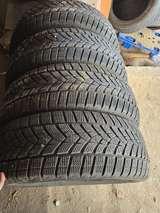 Anvelope 225 60 r18 iarna Goodyear