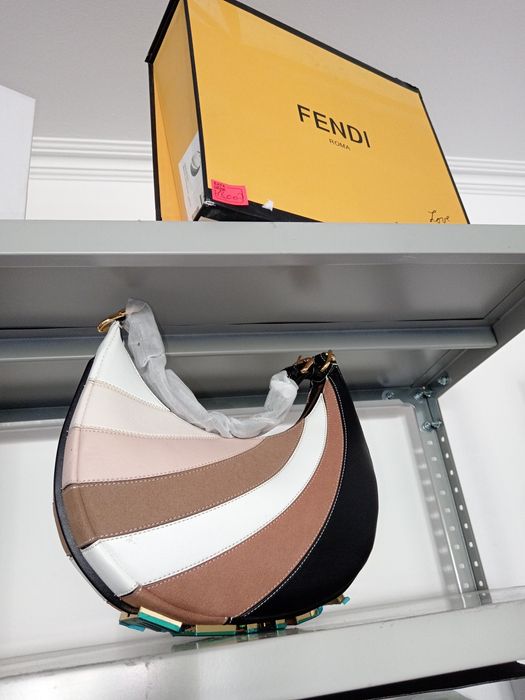 Сумки люкса по цене 10.000т.