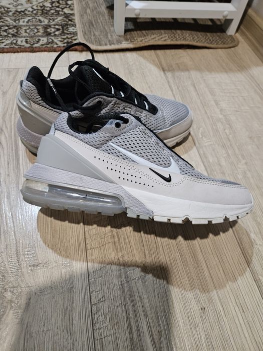 Маратонки   Nike
