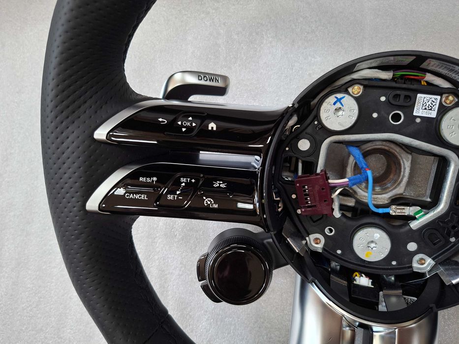Нов Оригинален Волан AMG Mercedes W206 W223 W213 W257 W167 W254 63 65