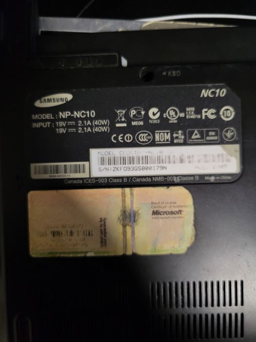 Два нетбука на запчасти