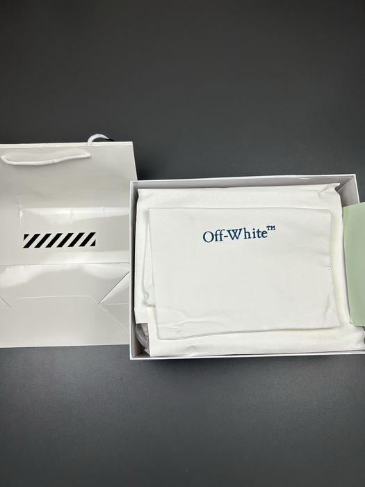 Off  White  odsy