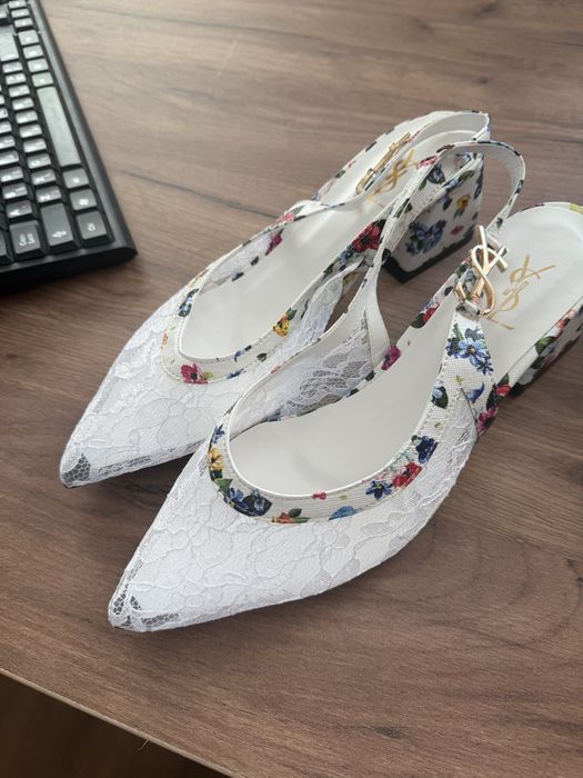 Продается бассаножки новые