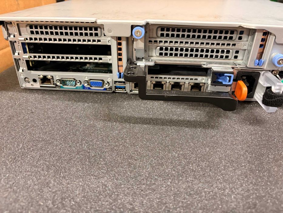 Dell PowerEdge R740XD – 2x Xeon 6138, 16GB RAM, H730, iDRAC9 ENT, 4x1GbE, 2x750W сървър
