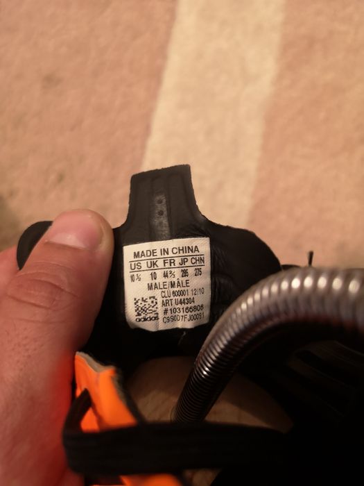 Vând ghete de fotbal profesionale Adidas F50 in stare foarte buna
Nr