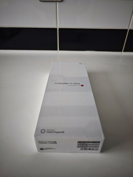 Xiaomi 17 Ultra versiunea chinezeasca sigilat