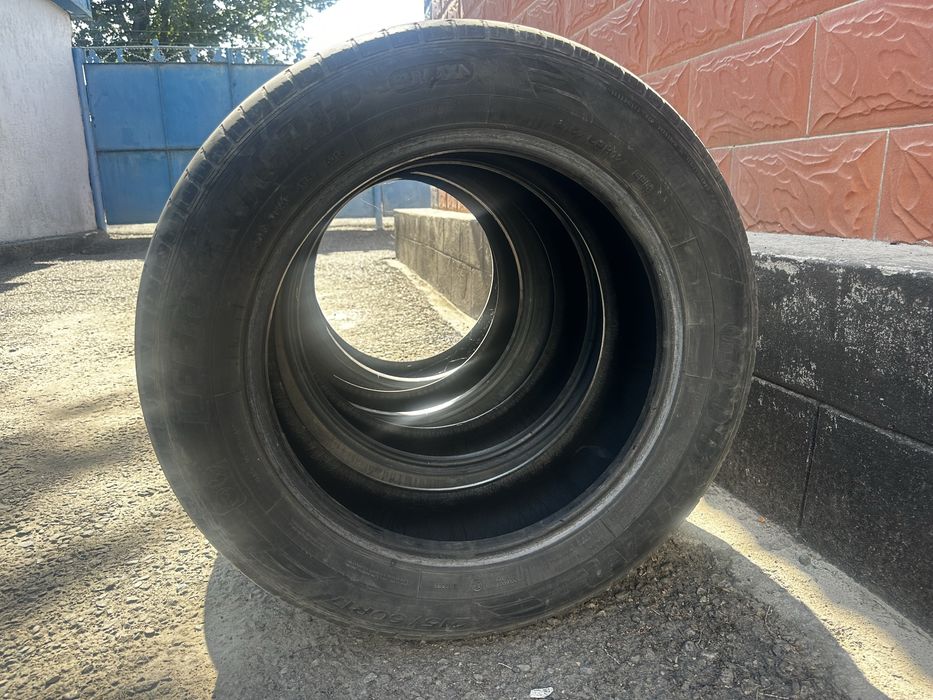 Продам б/у шины лето 215/60 R17