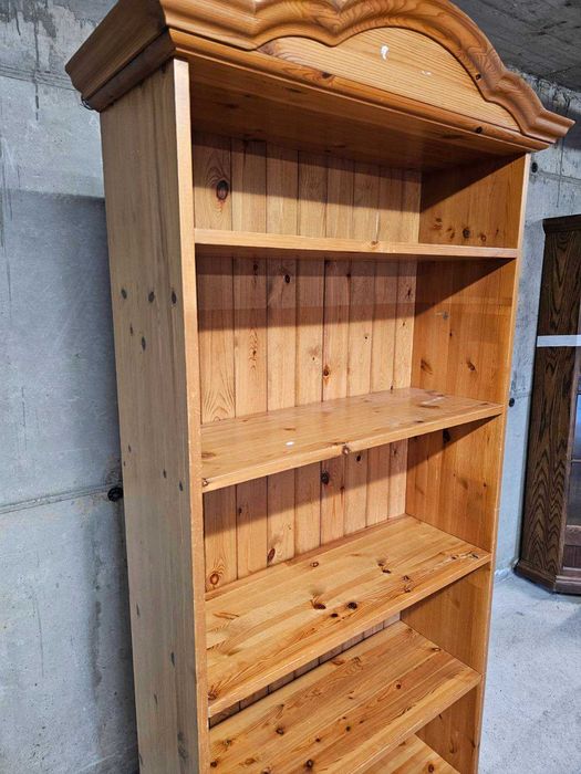 Библиотека в стил Рустик , изцяло от масив