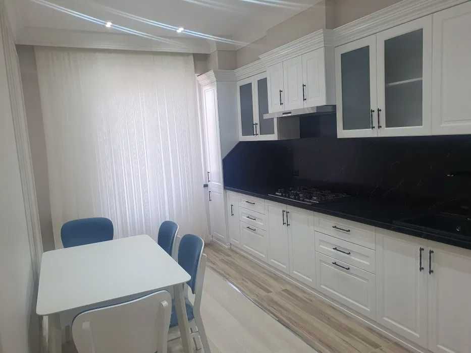 Баурум Сагбон Голден хоусда 3 хона 6/7 Арендага Кизлага ёки Оилага