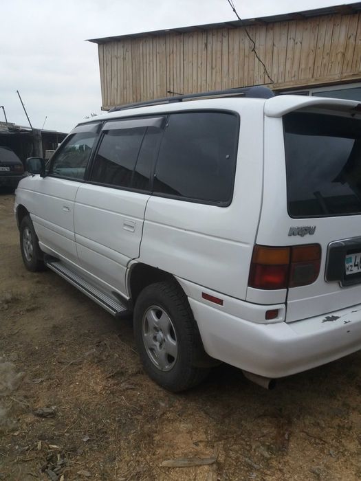 обменяю или продам авто мазда. мпв.