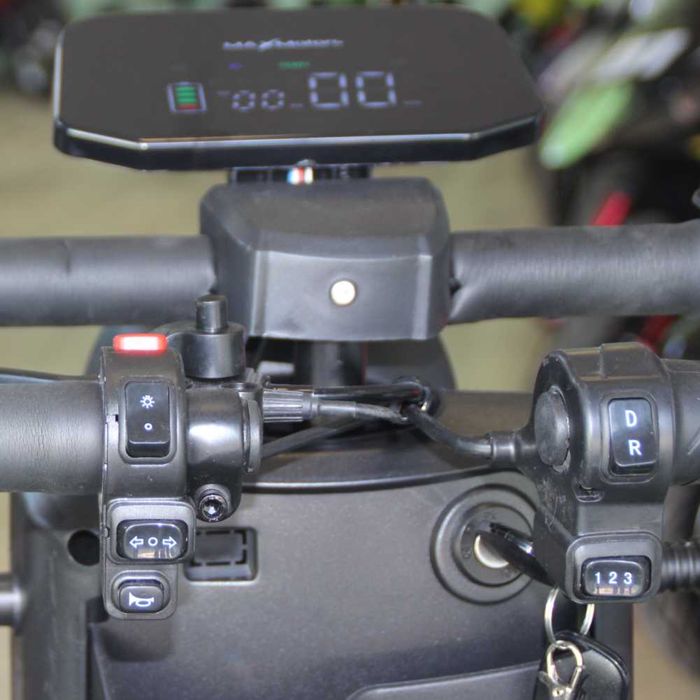 Мини триместна електрическа четириколка MaxMotors A9 GREEN, 1500W