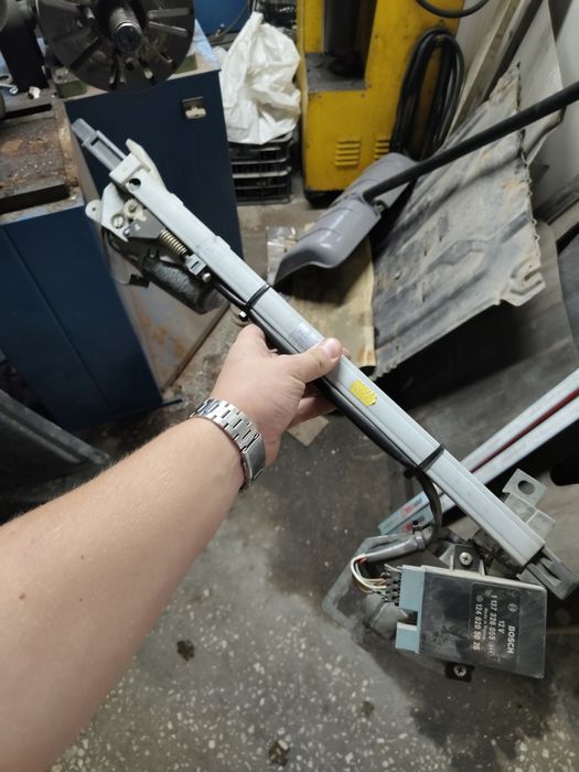 Продам запчасти на w124