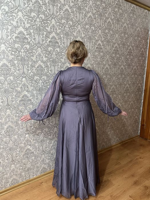 Срочно продам платья