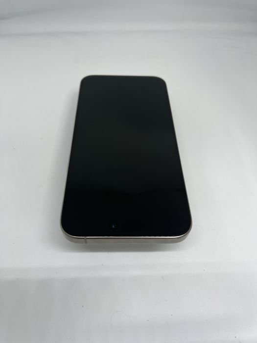 15 pro max 256 gb 84%