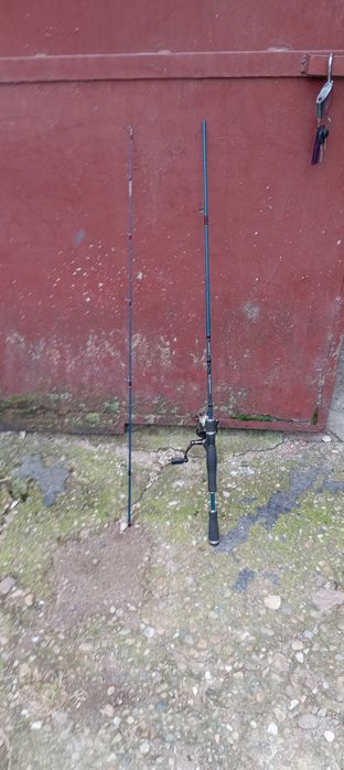 Vand set de pescuit la rapitor complet