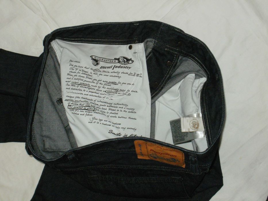 DIESEL оригинални нови мъжки дънки 40