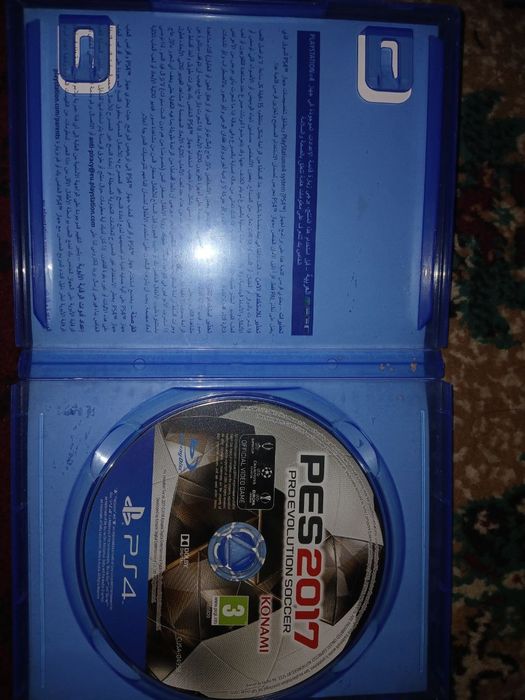 PES 2017 (диск, отличное состояние)