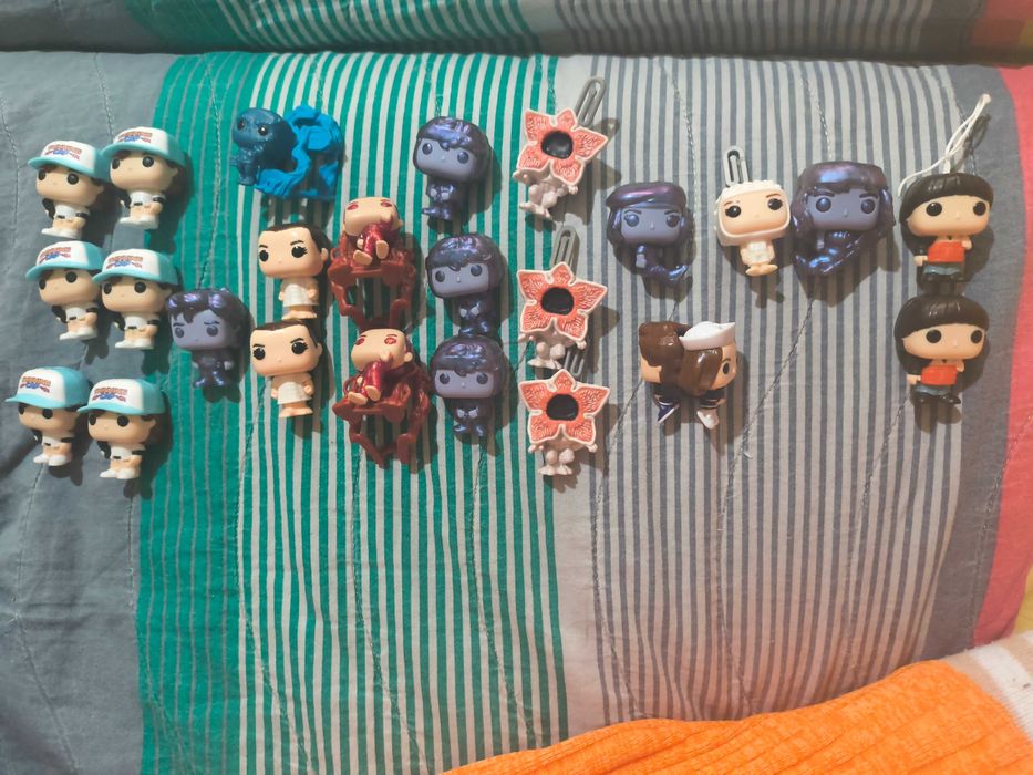 ВСИЧКИ НАЛИЧНИ!!!Stranger Things Kinder JOY фигури