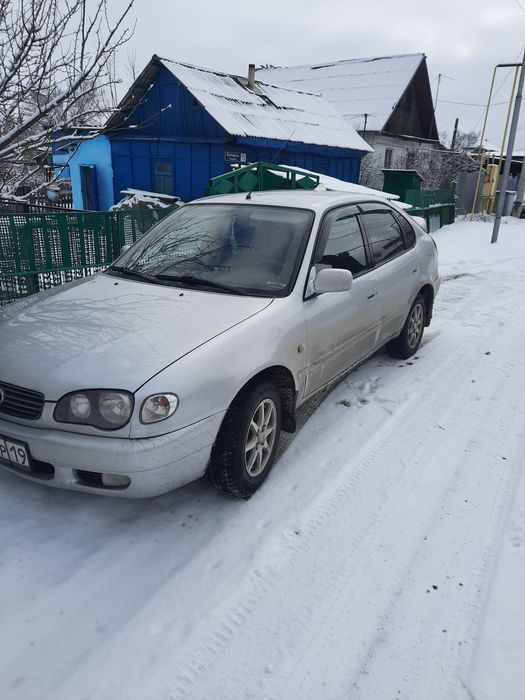 Тоиота королла хечбек