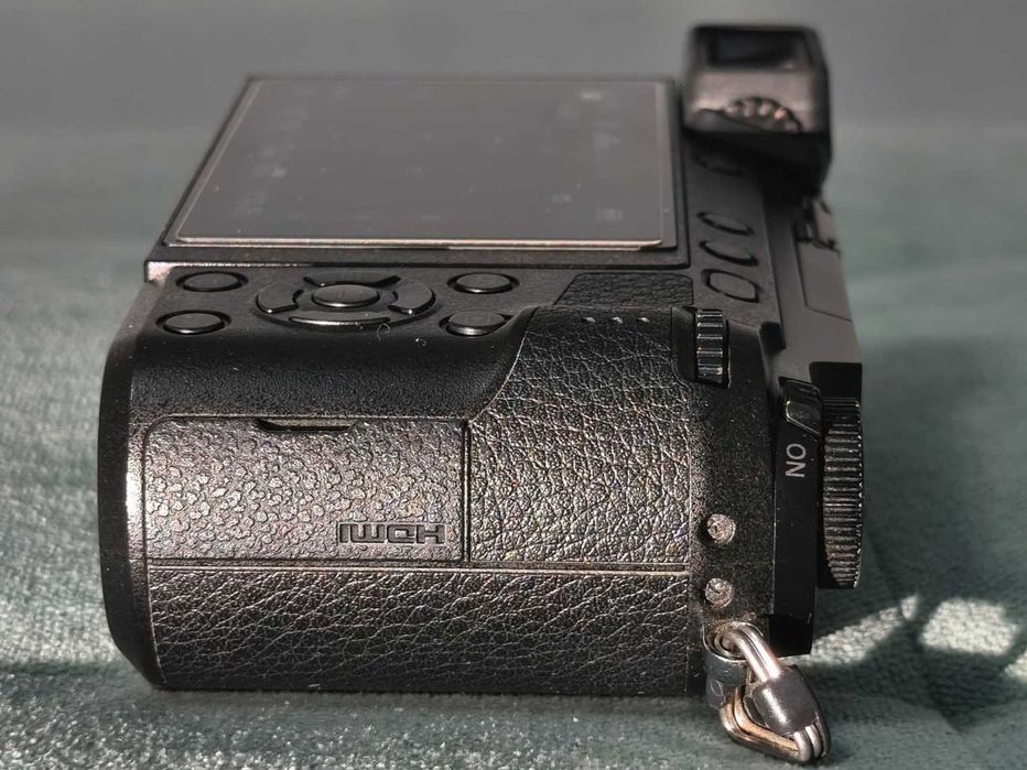 Panasonic GX80 (Lumix GX85) – 4K, Stabilizare 5 axe, Stare Excelentă