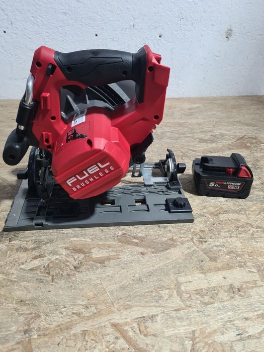 Circular Milwaukee M18 FCSG66