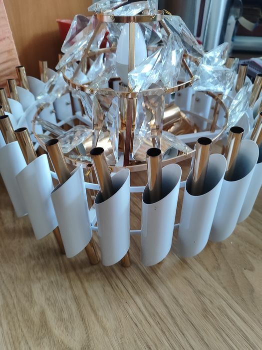 Люстра , светильники