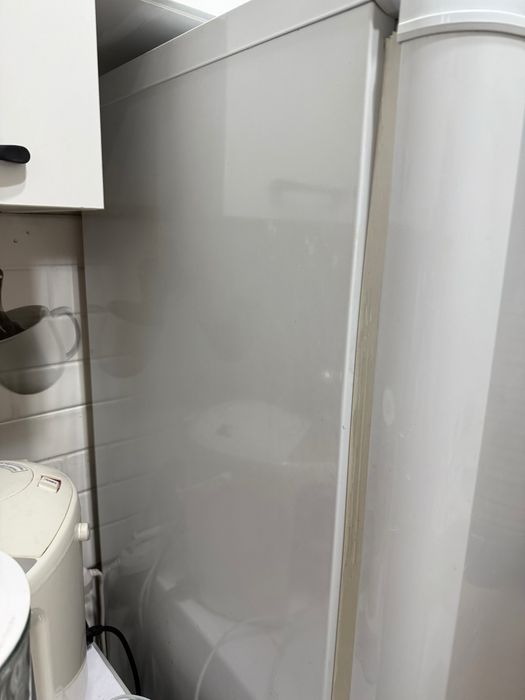 Продаю холодильник INDESIT