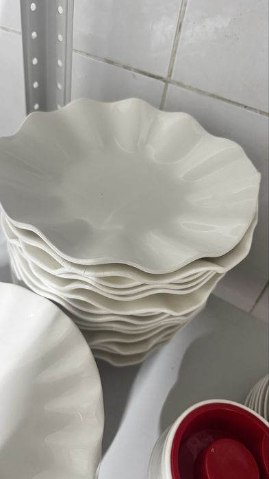 Сервировочный набор для стола и посуды