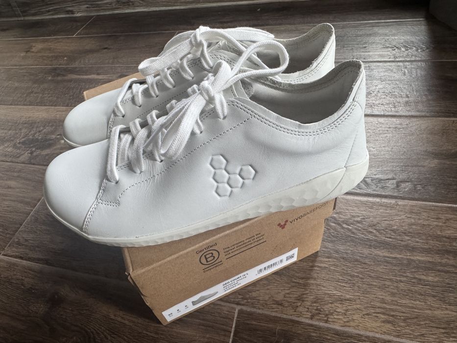 Боси обувки Vivobarefoot бели, кожени, 39