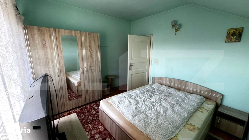 Casa de vanzare 7 camere, 300 mp utili, teren 839 mp, zona centrala