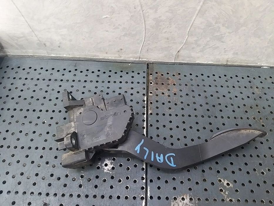 Pedala acceleratie iveco daily 5801333490