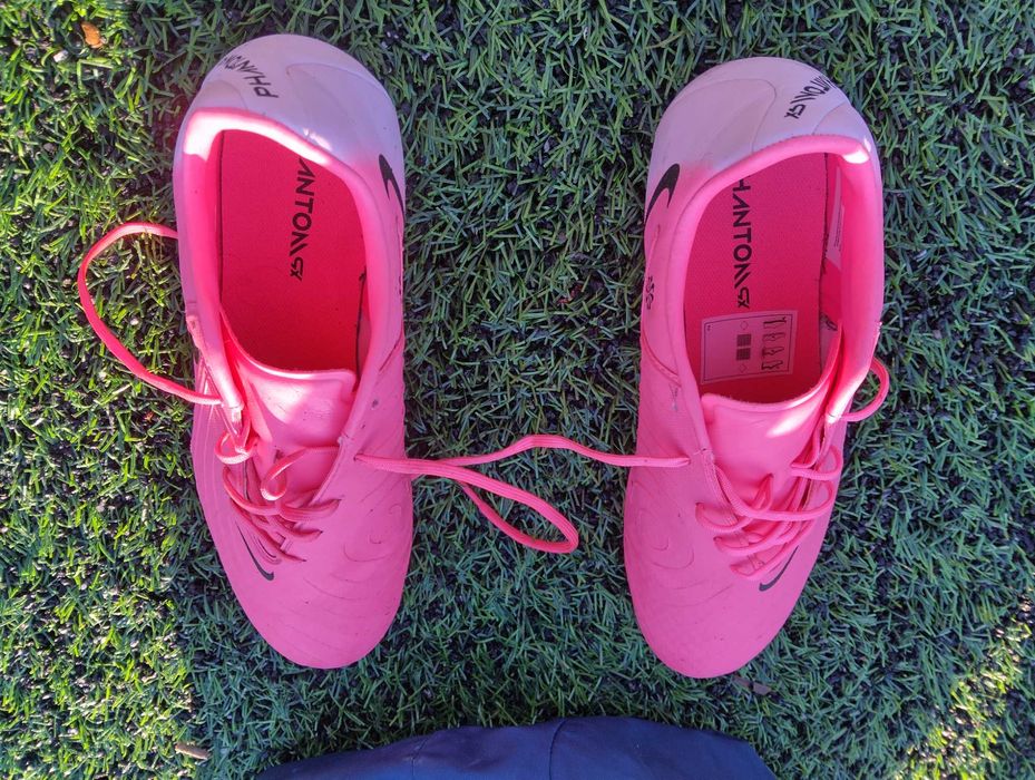 Бутонки Phantom gx 2  за истинска трева