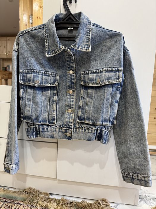 Продам джинсовый бомбер