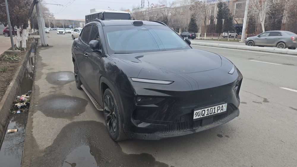 Автомобиль Chery iCAR eQ7
