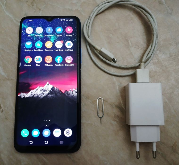 Vivo Y20 4/64GB Синий. Android 12
