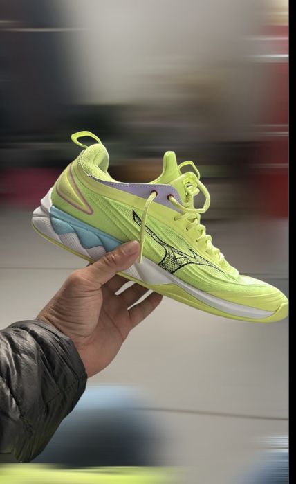 Vand mizuno wave luminos handbal ,volei